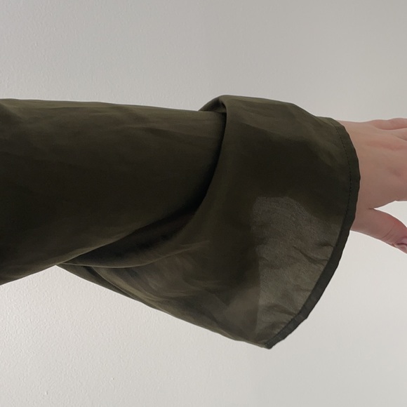 Open Hearted Peplum top - Picture 2 of 4